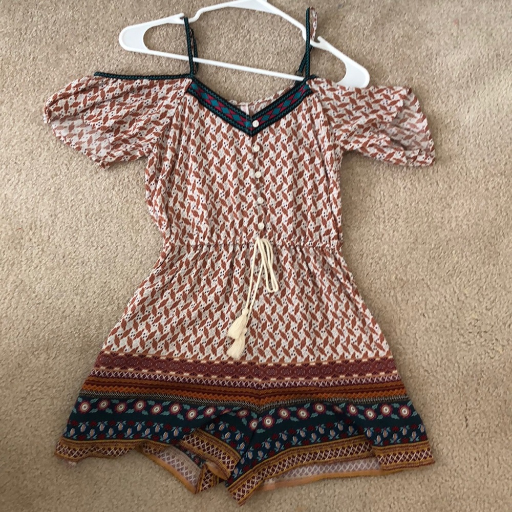 XS romper with shoulder cut outs.